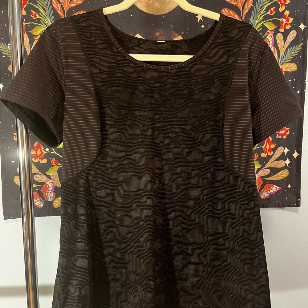 Lululemon Black Camouflage and Pinstripe Top size 12